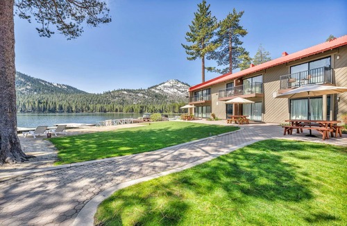 Truckee Condo | Striking Deluxe Studio w/Kitchen #114 at Donner Lake Village