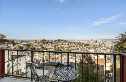 Eureka Valley Apartment | Stunning 2-Level Apt with Panoramic SF Views & Private Balconies
