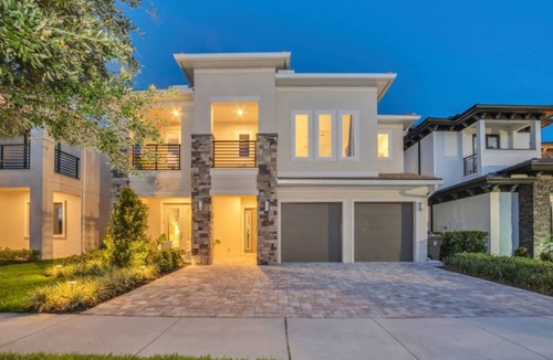 Reunion House | Stunning 5000 Sq Ft Bears Den Luxury Villa w/Outdoor Kitchen & Exquisite Pool