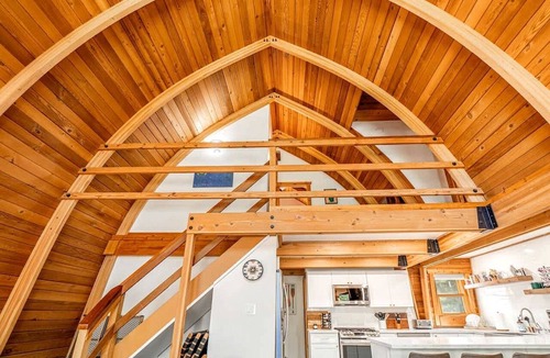 Incline Village Cabin | Stunning Canoe-Frame Cabin with Private Hot Tub near Lake Tahoe Beaches in Incline Village, Nevada
