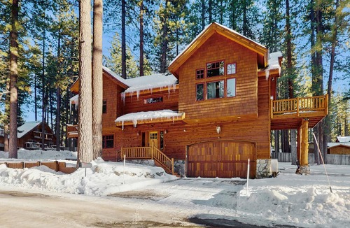 Sierra Tract House | Stunning Large Custom Family Home with Fireplace, Hot tub, Yard, & Views!