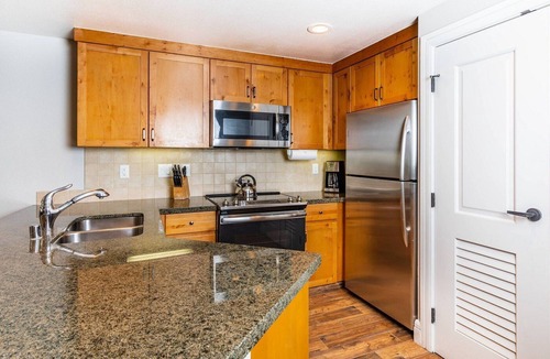 South Lake Tahoe Condo | Stunning mountain views at Marriott's Timber Lodge - Lake Tahoe 2-bedroom villa!