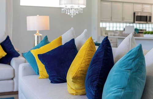 Sunset Lakes House | Stunning newly refurbished home with pool and water views. Baby Yoda Theme Room