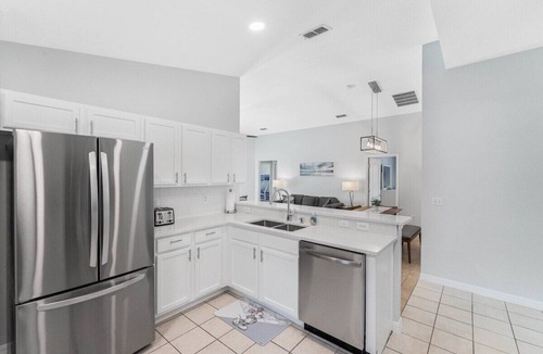 Sandy Ridge Villa | Stunning Newly Renovated Pool Home close to Disney