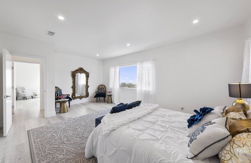 Half Moon Bay Villa | Stunning Ocean and Mountain Views