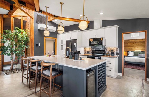 Oakhurst House | Stunning views | Hot tub | Games | 5BR Sleeps 14