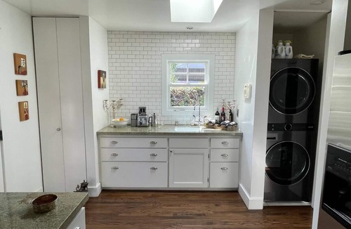 Silver Lake House | Stylish 2-Bedroom House in the Heart of Silverlake