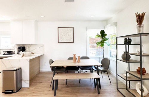 Los Angeles House | Stylish 3BR/3BA Oasis Near Century City - FH1