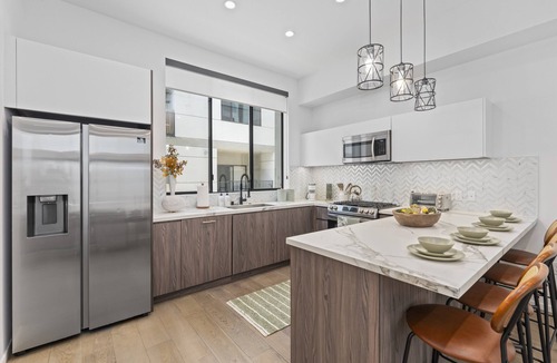 Hollywood House | Stylish vacation home in heart of Hollywood