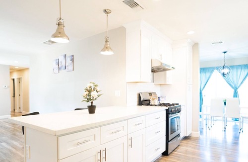 Rustic Lane House | Sun Kissed Modern Luxurious Home Near Disneyland
