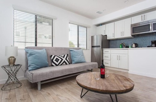 Venice Apartment | Sunny 1 Bedroom in the Heart of Venice Beach - #4