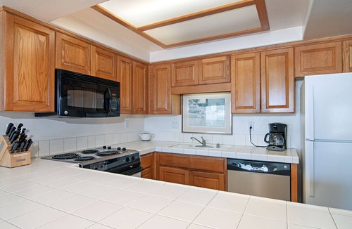 Imperial Beach Condo | SUPER FAMILY VACATION CONDO - 3 Bedroom Oceanfront with Heated pool