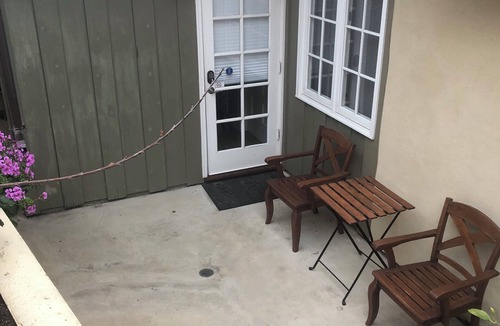La Jolla Mesa Apartment | Superb 1-bedroom Guest Suite in sunny La Jolla just perfect for a getaway trip!