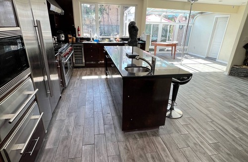 Hawthorne House | Swimming Pool & Jacuzzi Pool Table LAX Sofi Stadium close SmartHome Chef Kitchen