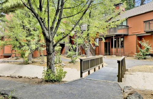 Big Bear Lake House | Switzerland Summit Condo- Cozy Base Camp Resort Chalet- Walk to Ski Lifts + Hiking