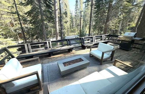 Pla-Vada Woodlands Cabin | Tahoe Adventure Cabin