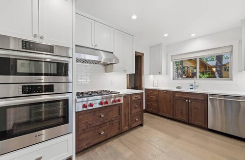 Tahoe City Ski Chalet | Tahoe City Chalet | Sleeps 10 | Summer Beach Club, Hot Tub & Sauna