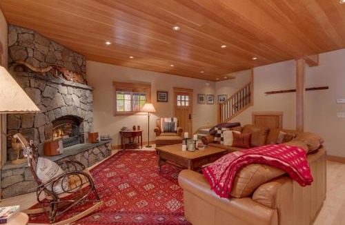 Kings Beach House | Tahoe Time on North Shore - 4 BR Cabin w Private Hot Tub, Pet Friendly, Walk to Dining
