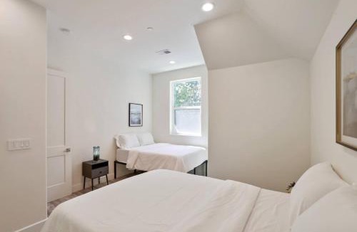 Central Davis House | The Ayla Plan: 4BR/3.5BA, 2600 Sq Ft, Near Campus