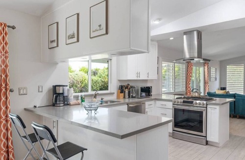 Palm Springs Apartment | The Compadre Estate - Ping Pong, Wet Bar, Pool