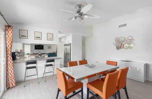 Palm Springs Apartment | The Compadre Estate - Ping Pong, Wet Bar, Pool