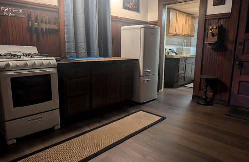 Red Bluff House | The Crooked Hideout w/Lounge & Game Room!