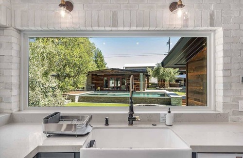 Healdsburg House | The Dragonfly - Healdsburg with Pool, Hot Tub and Tastings Included