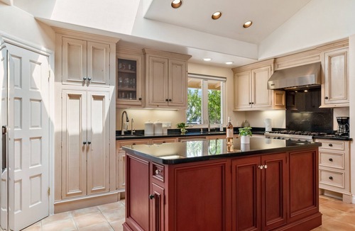 Goleta House | The Goleta Orchard House | The Chosen Collection
