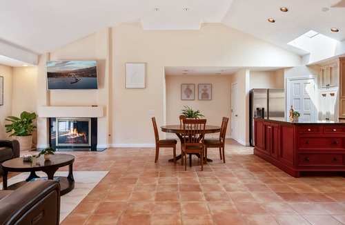 Goleta House | The Goleta Orchard House | The Chosen Collection