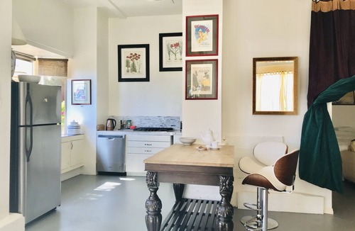 Hollywood Hills Apartment | The Hollywood Hills Experience MARCH DISCOUNT