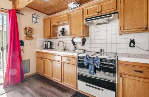 Peter Pan House | The Lost Boys Hideaway - One of a Kind Mountain Getaway!