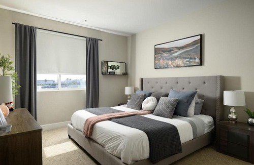 Santa Ana Apartment | The Mandarin at Main Place - Free Disney Gift Gard