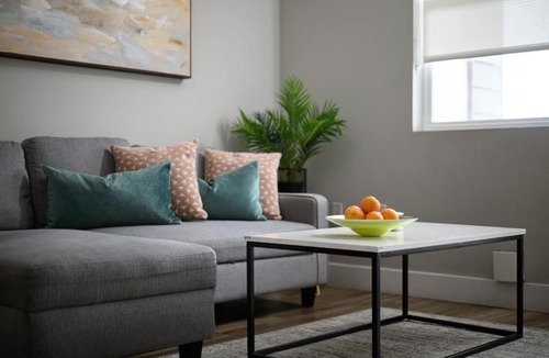 Santa Ana Apartment | The Mandarin at Main Place - Free Disney Gift Gard