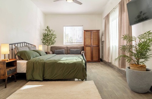 Meiners Oaks Apartment | The Olive Studio - Charming Apt. in Ojai