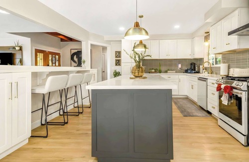 Mount Helix House | The Palmera | Designer Coastal Retreat w/Pool