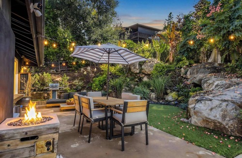 Mount Helix House | The Palmera | Designer Coastal Retreat w/Pool