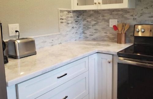 Deer Park Cottage | The Perfect Little House. Furnished 1BR cottage.