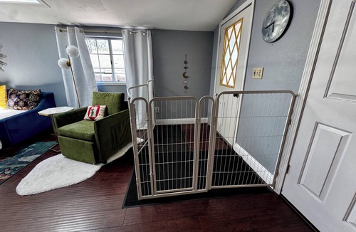 North Auburn House | The Reci Retreat: Pet-friendly 4-bedroom house in Auburn perfect for a getaway