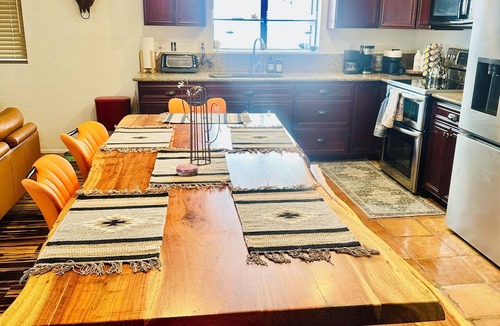Havasu Foothill Estates House | The Rusty Road Runner-Spacious 4-bedroom house in superb Lake Havasu City