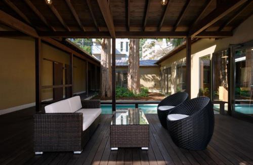 Nagawa Villa | the villa NOKI - A garden view villa with Onsen