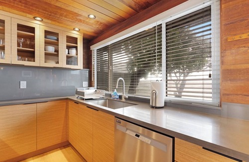 Aptos House | The Waves – Spacious, Stylish Beach Retreat