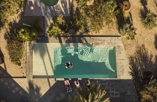 Twentynine Palms House | The Wheelhouse: Mid-Century Art Retreat with Pool