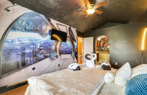 Sunridge Woods House | Themed Interior, Poolside Fun! Villa Near Disney