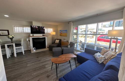 West Newport House | theNest Beach Bungalows in Newport