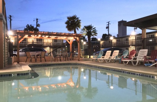 Downtown Hotel | Thunderbird Lodge
