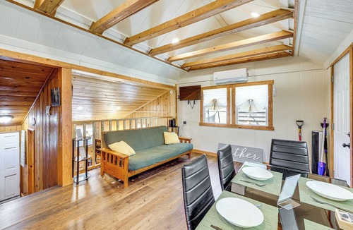 Arrowhead Villas Apartment | Tiny Home w/Deck & Mtn Views in Lake Arrowhead!