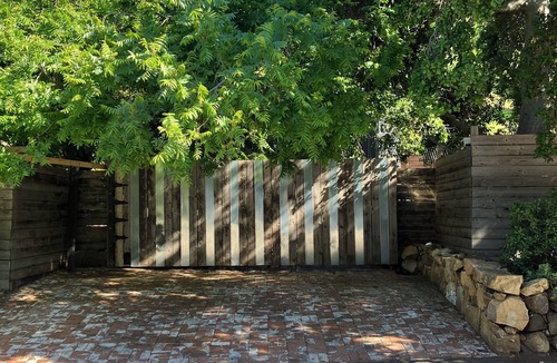 Malibu Cottage | Tiny House in Malibu Mountains Vineyard area. 2 minutes from Calimigos Ranch