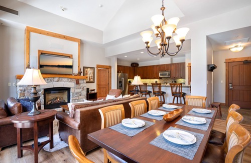 Truckee Condo | Top Floor Village at Northstar Residence - Big Horn 504