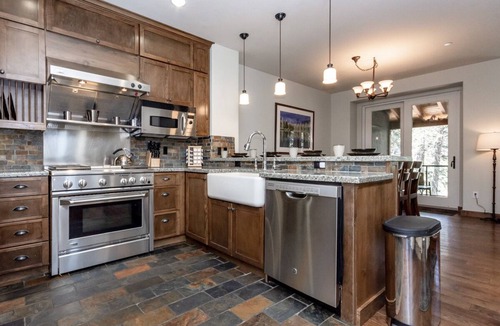 Woodwinds House | Townhome with Private Hot Tub, Mtn Views! Close to Slopes!