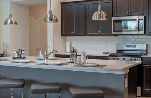 Loughman House | Townhouse w/pool & resort water park